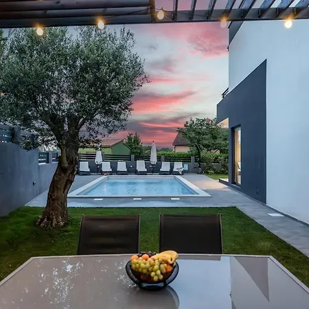 Kali By Istrialux Villa Krnica